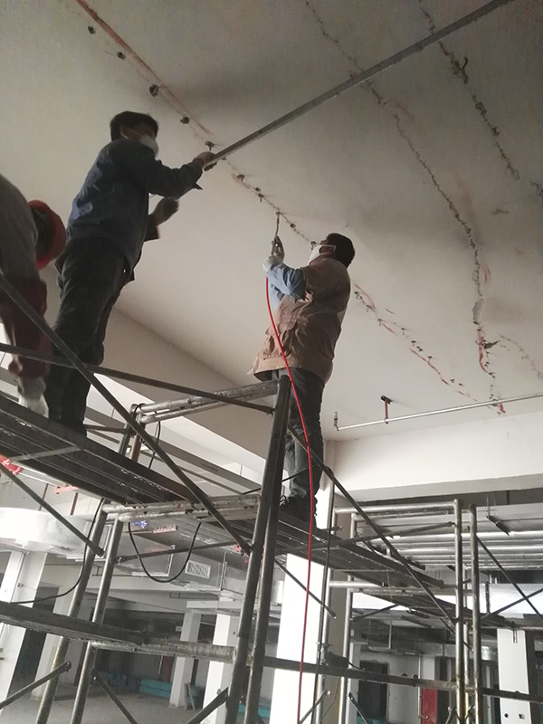 淮北金御華府地下室裂縫注漿、堵漏